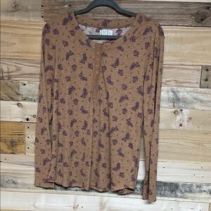 Maurices size XL Tan Long Sleeve Floral Henley Waffle Knit Top with Purple Print